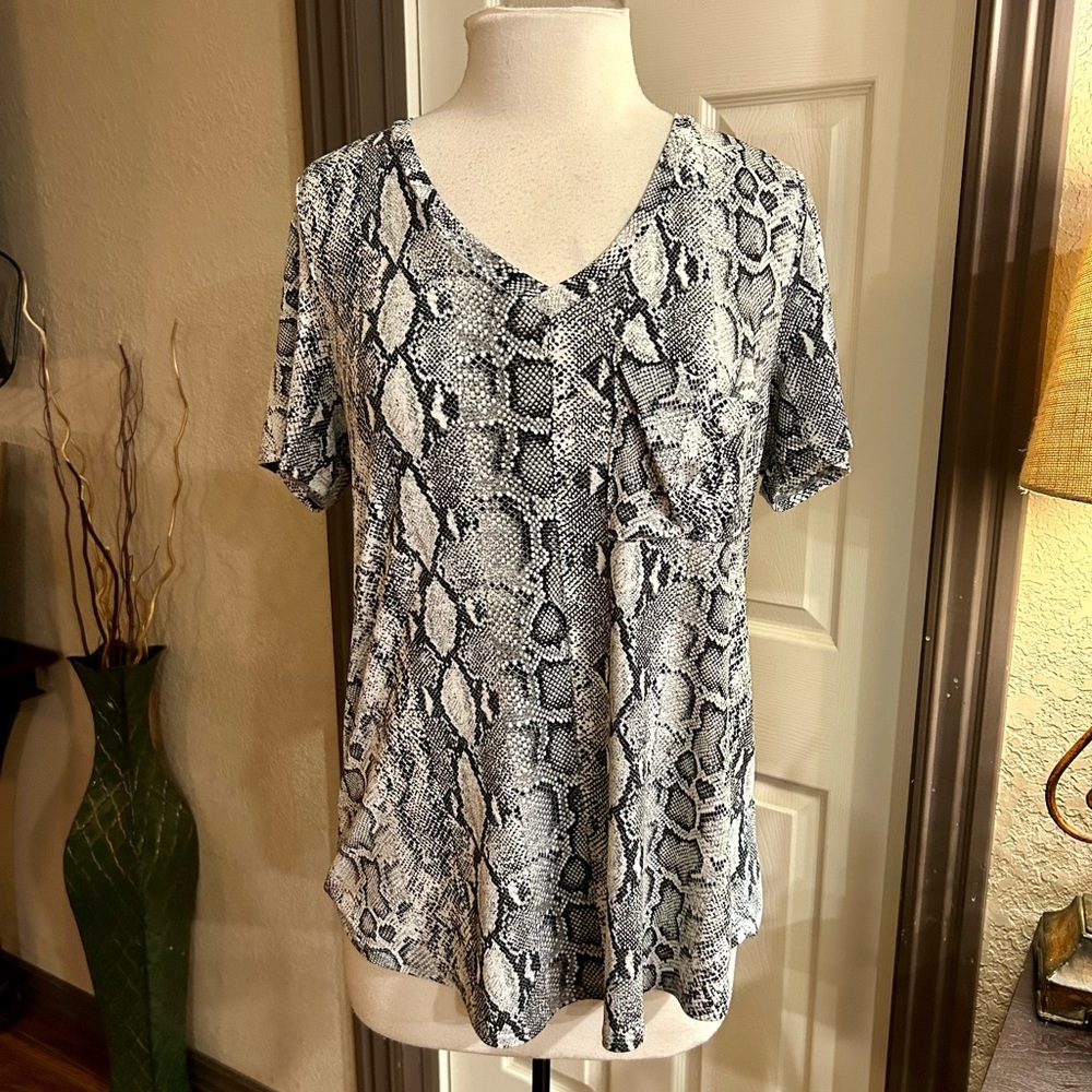 Anthropologie 12 PM by Mon Ami Snakeskin Print Pocket Tee